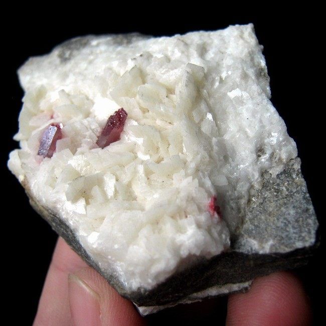 Cinnabar Crystal,Mineral Specimen cbgz2ie1025  