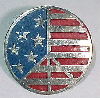 Vietnam War *American Peace Flag* Round Beercan D.I. Pin  